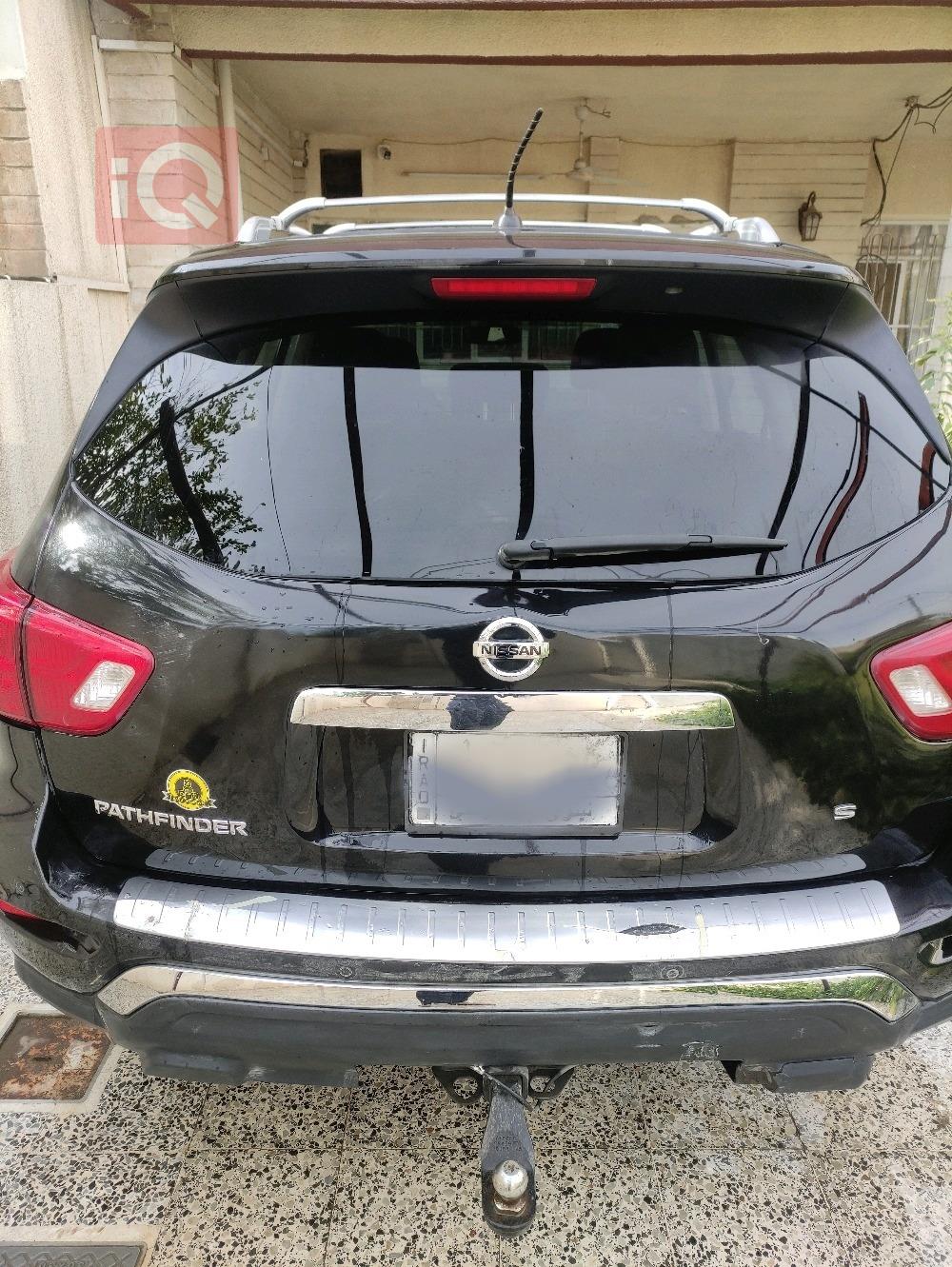 نیسان پاسفایندەر